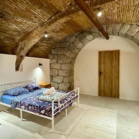Loft De Charme En Centre Ville Sartène Zewnętrze zdjęcie