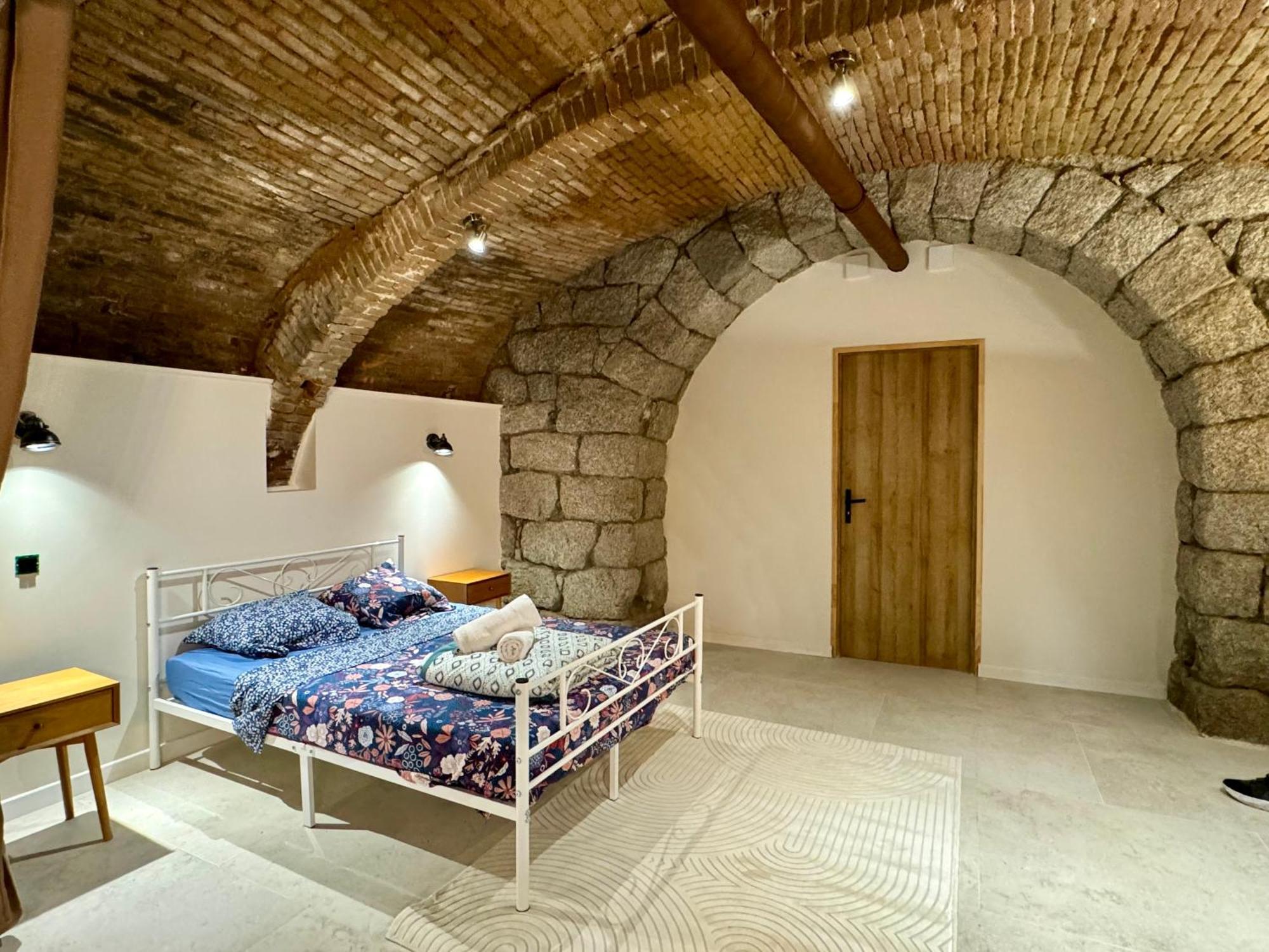Loft De Charme En Centre Ville Sartène Zewnętrze zdjęcie